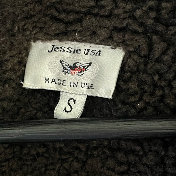 Vintage Jessie USA Suede lined with Sherpa trench coat. Small - Picture 2 of 7